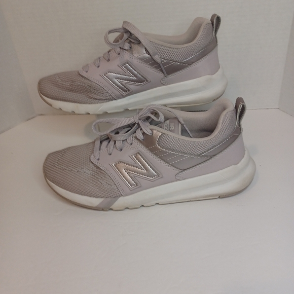 New Balance Womens Shoes Size 7.5 Beaya Slip On Athletic Mauve Color - Picture 1 of 5